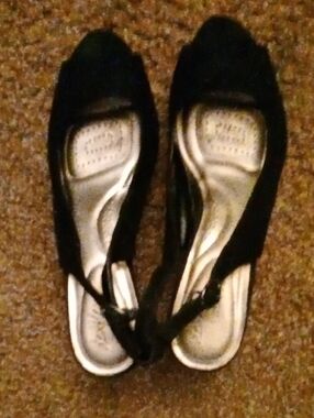Black Women's Open-Toe Slingback Heels